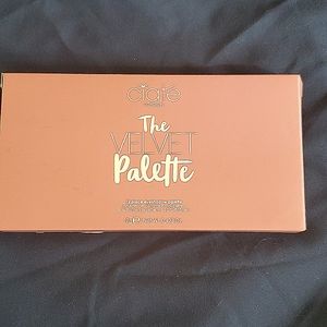 Eyeshadow palette